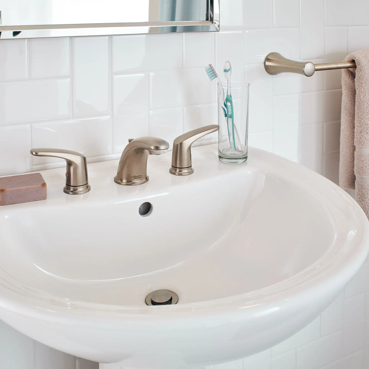 American Standard Colony PRO 8-Inch Widespread 2-Handle Bathroom Faucet 1.2 gpm/4.5 L/min With Lever Handles - Brushed Nickel