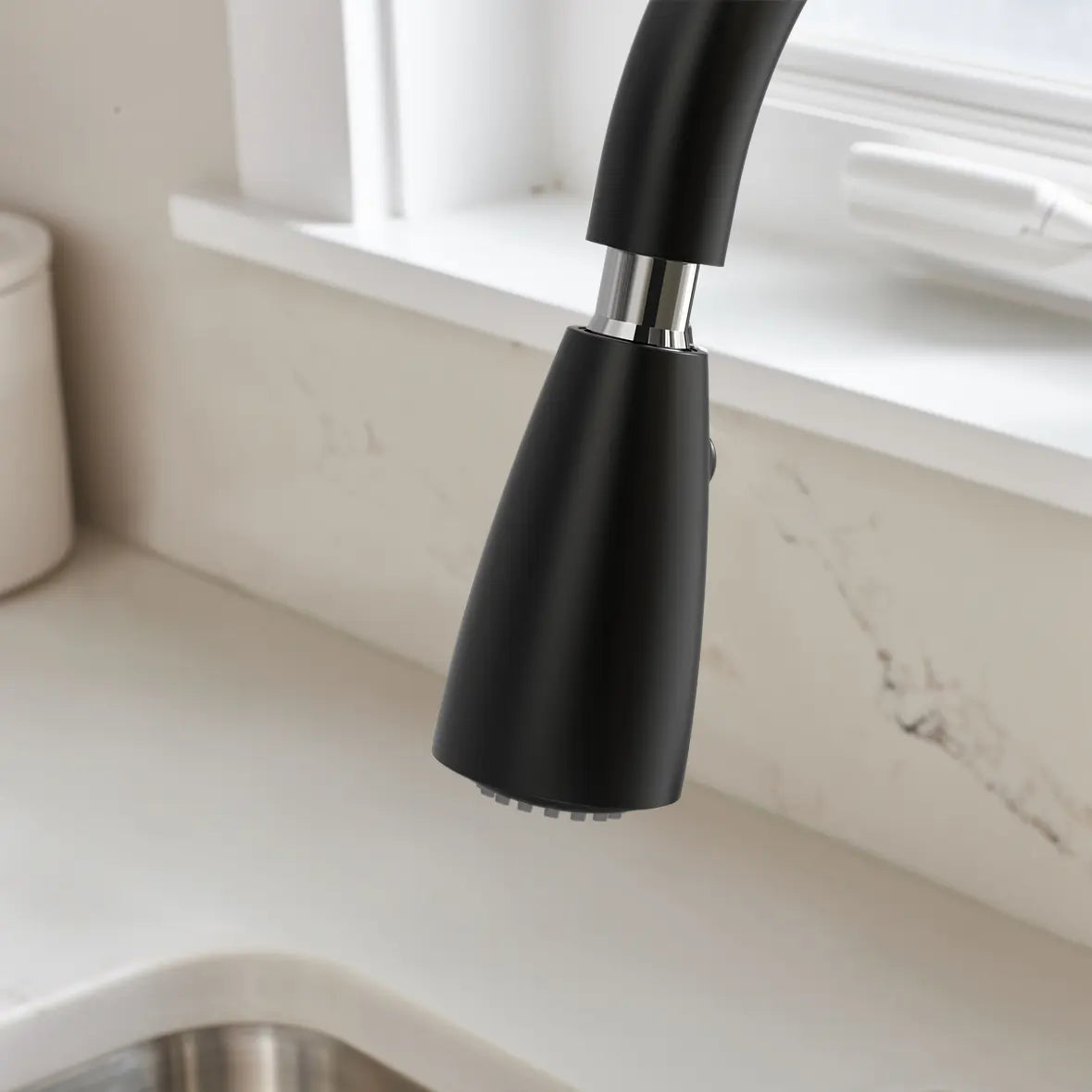 American Standard Colony PRO Single-Handle Pull-Down Dual Spray Kitchen Faucet 1.5 gpm/5.7 L/min - details