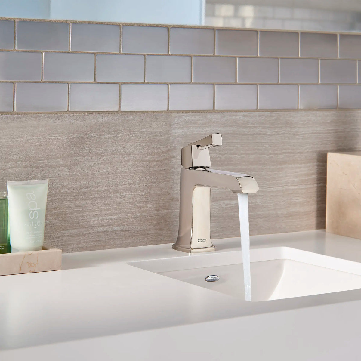American Standard Townsend Single Hole Single-Handle Bathroom Faucet 1.2 gpm/4.5 L/min With Lever Handle - details