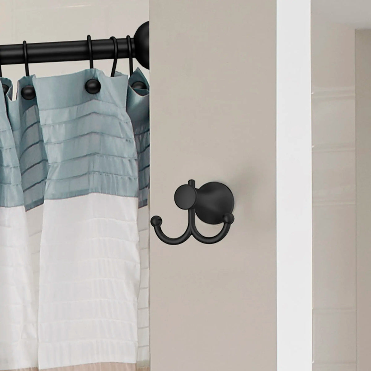 American Standard C Series Double Robe Hook 8337210 - details