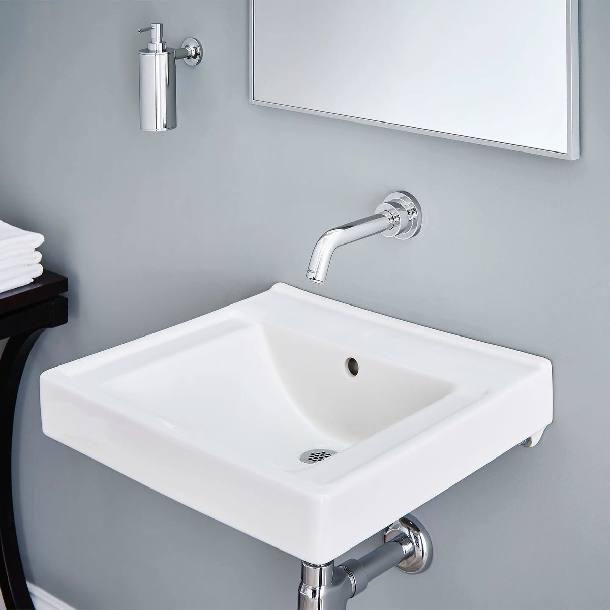 American Standard Serin Touchless Wall-Mount Trim, Base Model, 0.35 gpm/1.3 Lpm - details