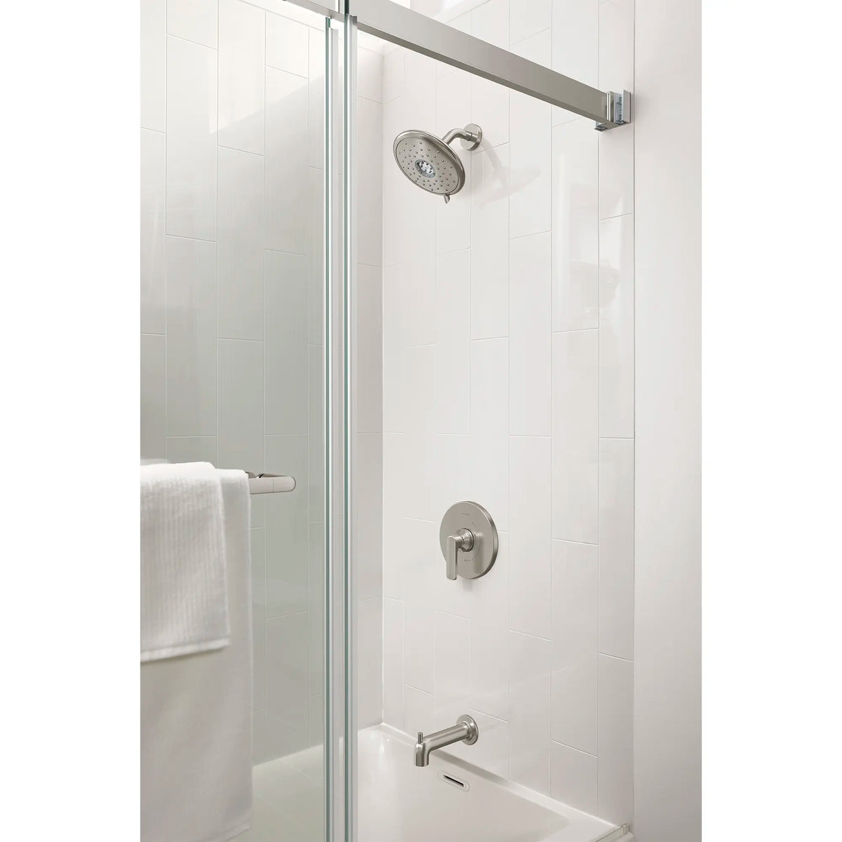 American Standard Aspirations 1.8 gpm/6.8 L/min Tub and Shower Trim Kit With Water-Saving Showerhead and Double Ceramic Pressure Balance Cartridge With Lever Handle - details