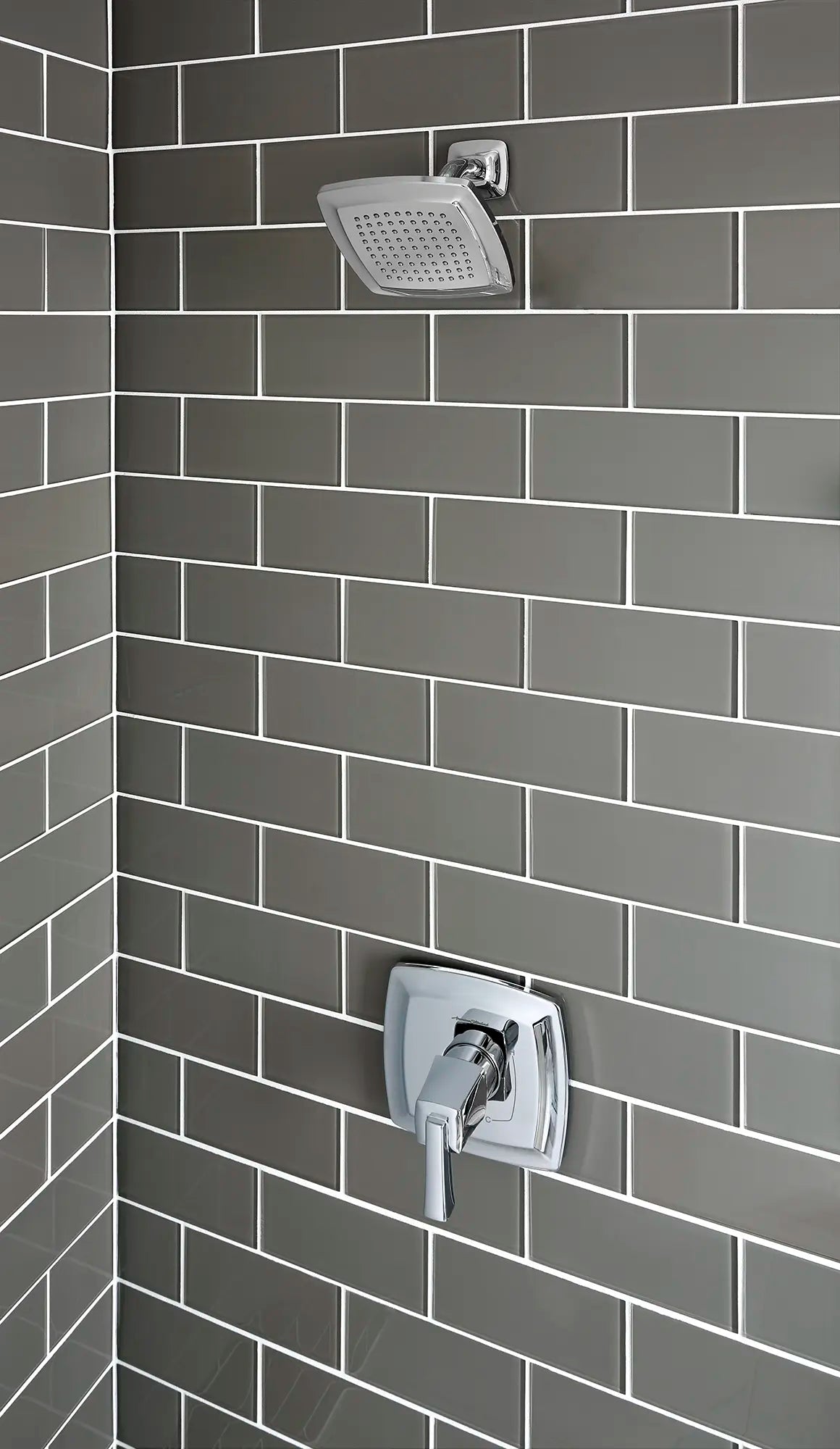 American Standard Townsend 2.5 gpm/9.5L/min Shower Trim Kit With Rain Showerhead, Double Ceramic Pressure Balance Cartridge With Lever Handle - details