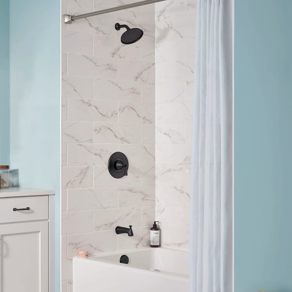 American Standard Glenmere 1.8 gpm/6.8 L/min Tub and Shower Trim Kit With Water-Saving Showerhead, Double Ceramic Pressure Balance Cartridge With Lever Handle - details
