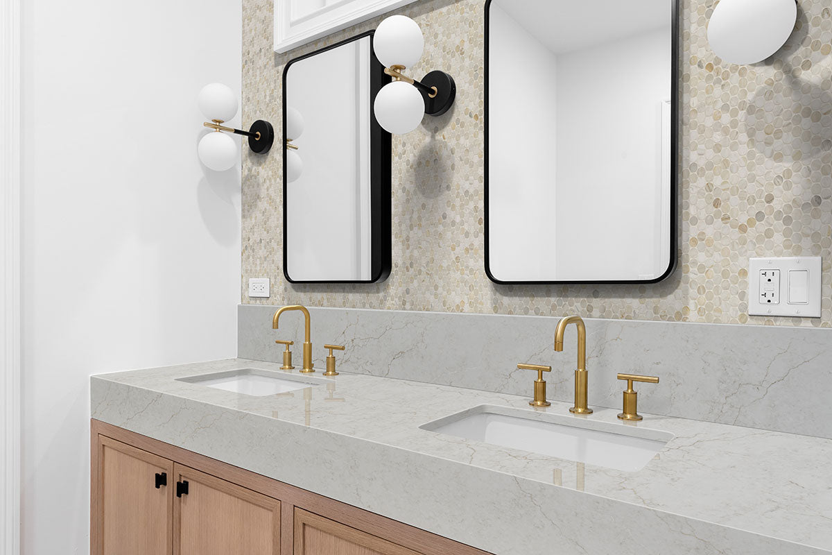 MSI Athena Gold Pennyround Honed Marble mosaic (SMOT-ATHGOL-PENRDH) – MSI room scene