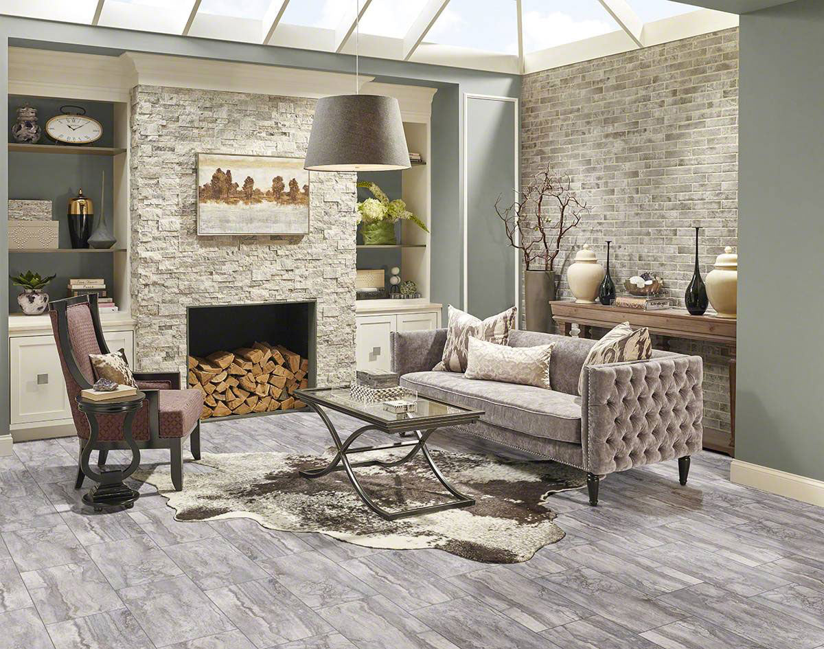 MSI Bernini Carbone 3 x 18 Polished Porcelain trim (NBERCAR3X18BNP-N) – MSI room scene