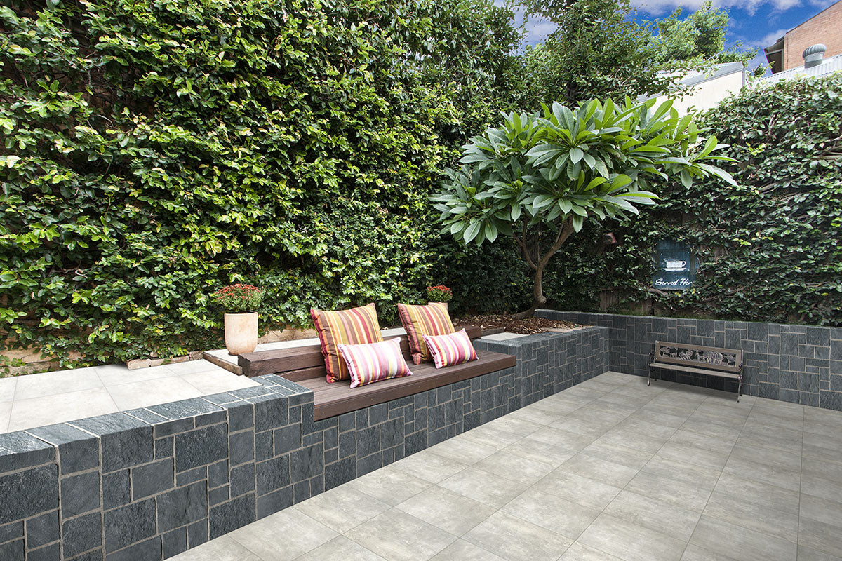 MSI Beton Blanco 13 x 24 Matte Porcelain pool coping (LCOPNBETBLA1324) – MSI room scene