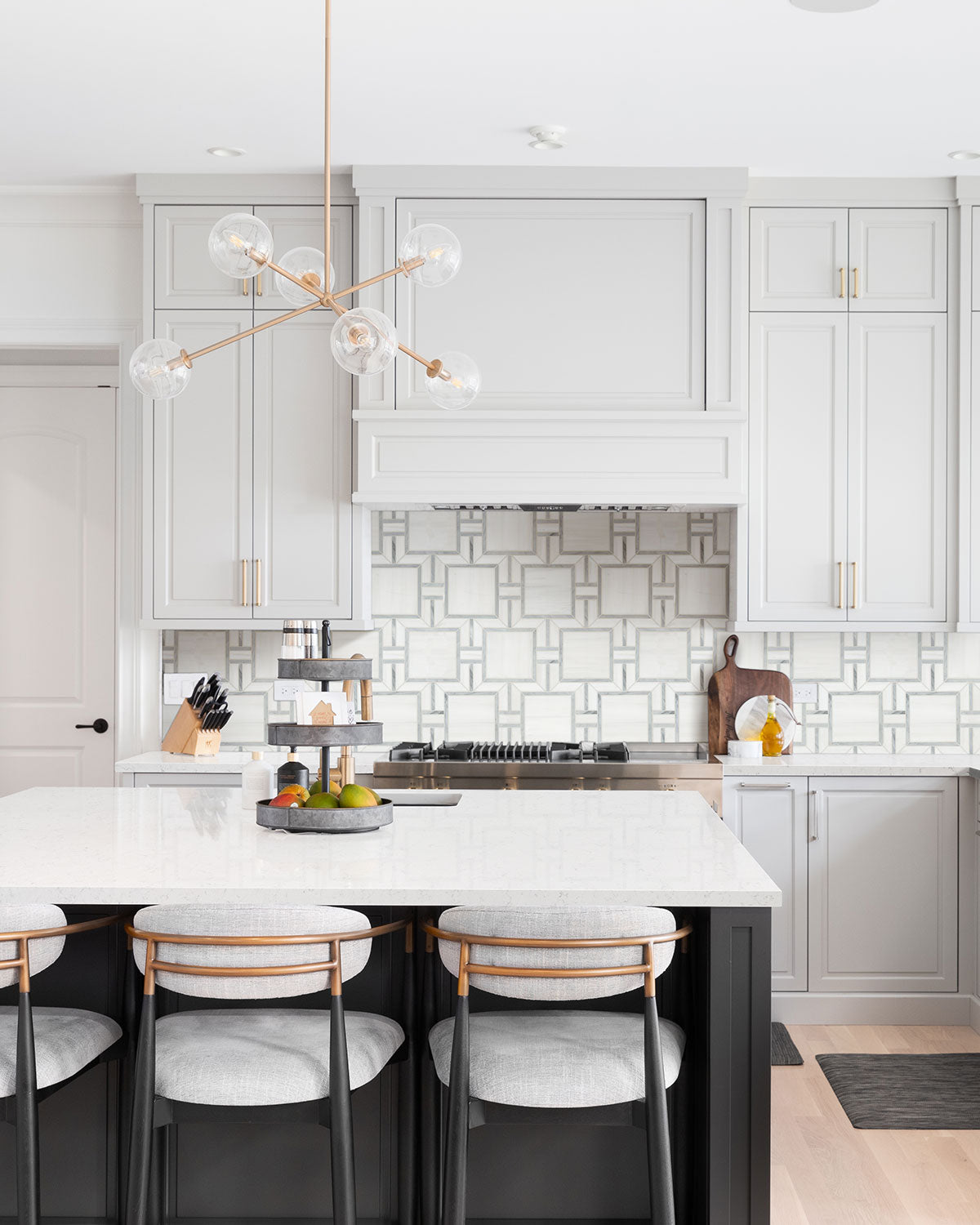 MSI Surfaces Backsplash Bianco Dolomite Alana Polished Mosaic Tile