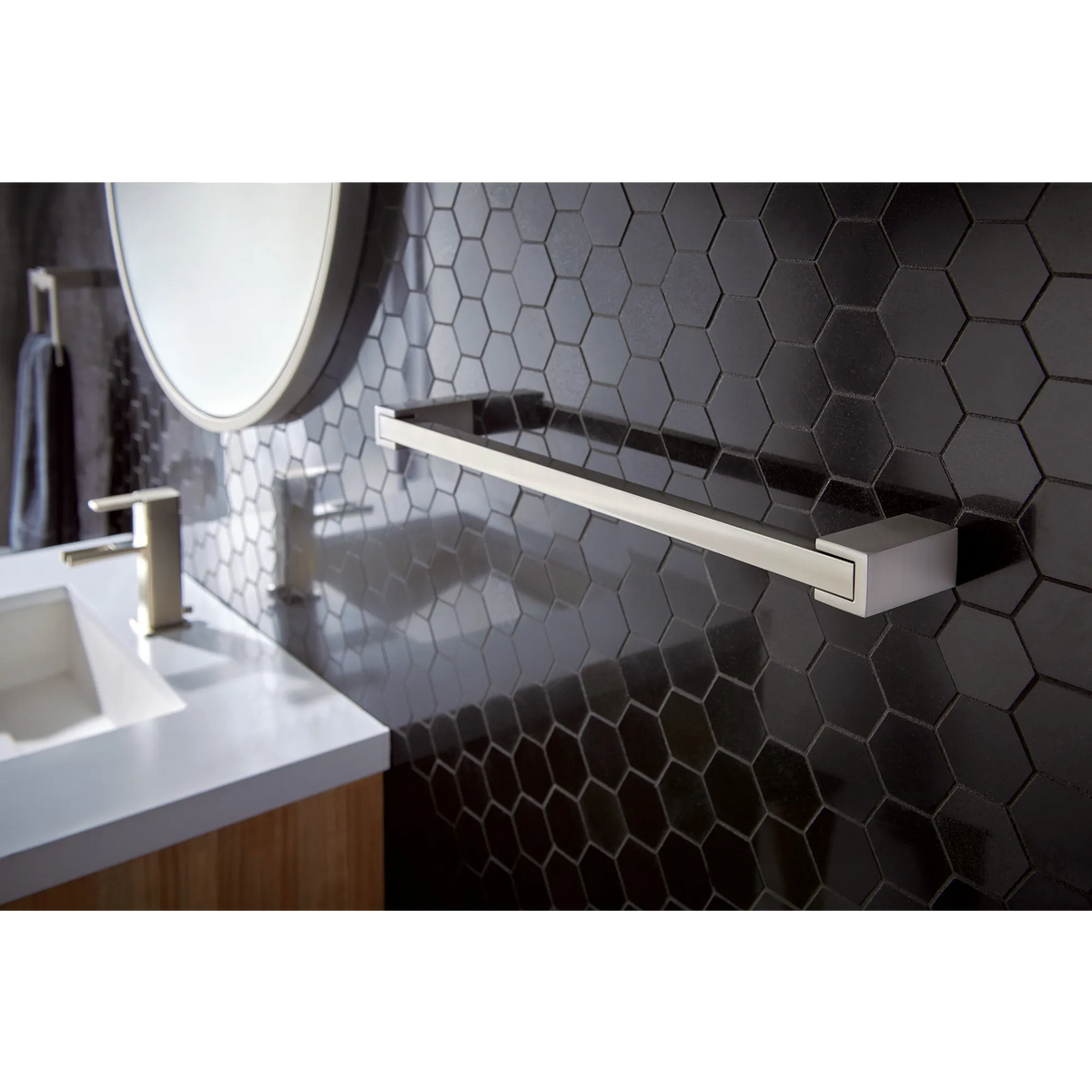 Moen Kyvos 18" Towel Bar BP3718 in Chrome (BP3718CH) - view 3