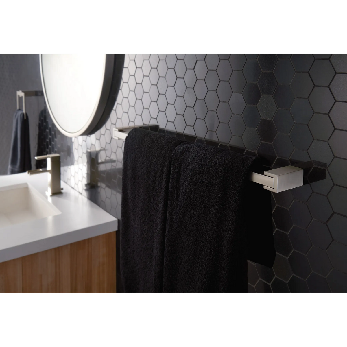 Moen Kyvos 24" Towel Bar BP3724 in Chrome (BP3724CH) - view 4