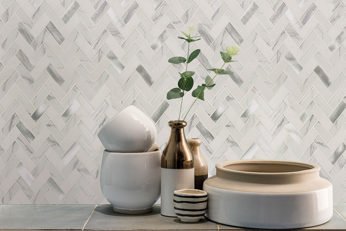MSI Bytle Bianco Herringbone Glass mosaic (SMOT-SGLSMT-BYTBIA6MM) – MSI room scene