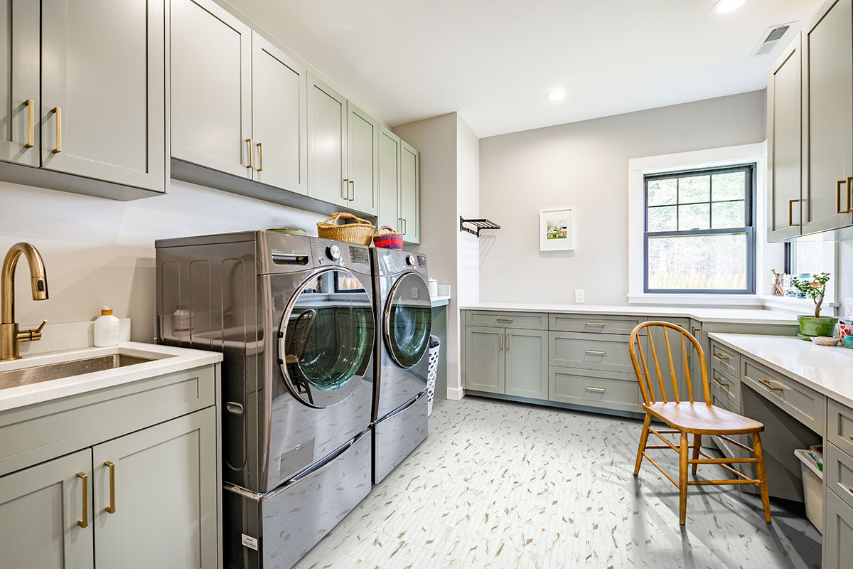 MSI Calacatta Gold 1 x 6 Matte Porcelain mosaic (SMOT-PT-CALGLD-1X6STM) – MSI room scene (laundry room)
