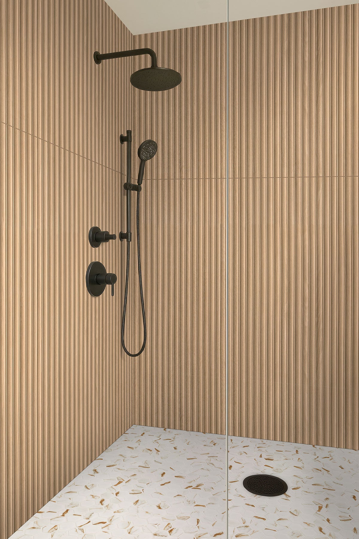 MSI Calacatta Gold 2" Hexagon Matte Porcelain mosaic (SMOT-PT-CALGLD-2HEXM) – MSI room scene (bathroom)