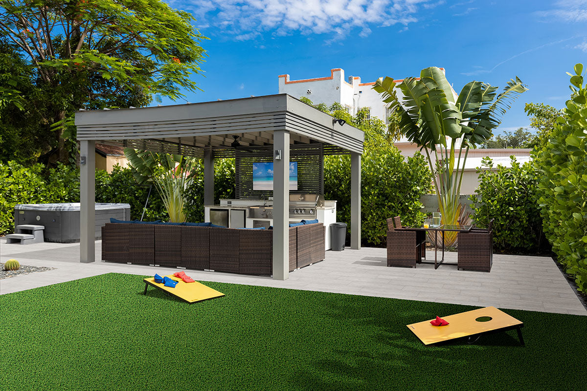 MSI Caldera Grigia 13 x 24 Matte Porcelain pool coping (LCOPNCALGRI1324) – MSI room scene