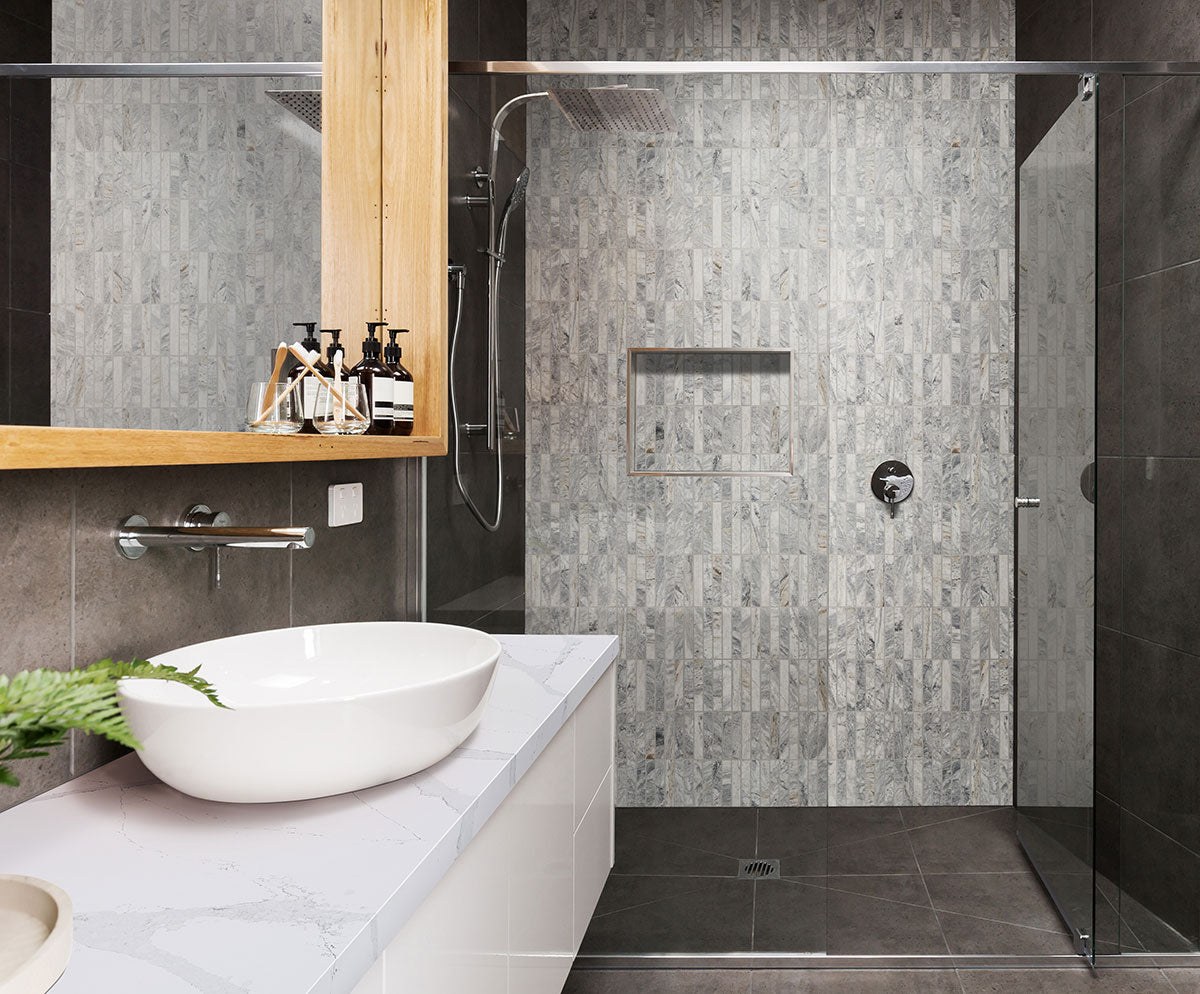 MSI Capri Blue 1 x 6 Honed Marble mosaic (SMOT-CAPBLU-1X6STH) – MSI room scene