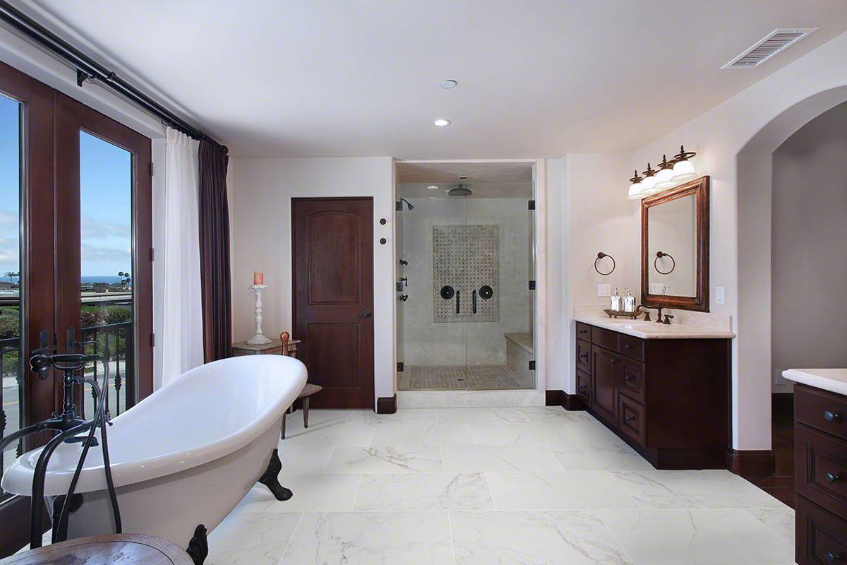 MSI Pietra Carrara 2 x 2 Matte Porcelain mosaic (NCAR2X2-N) – MSI room scene