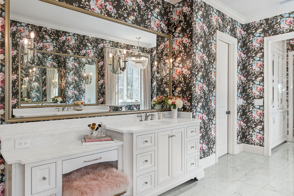 MSI Carrara 3 x 18 Matte Porcelain trim (NCAR3X18BN-K) – MSI room scene