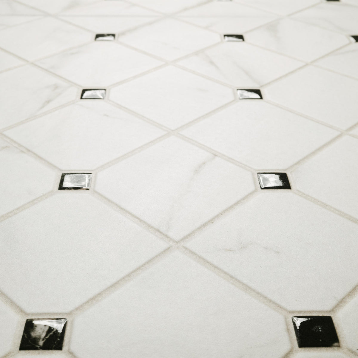 MSI Casa Bianchi 17 x 17 Matte Porcelain tile (NWGCASBIA1717) – MSI product image