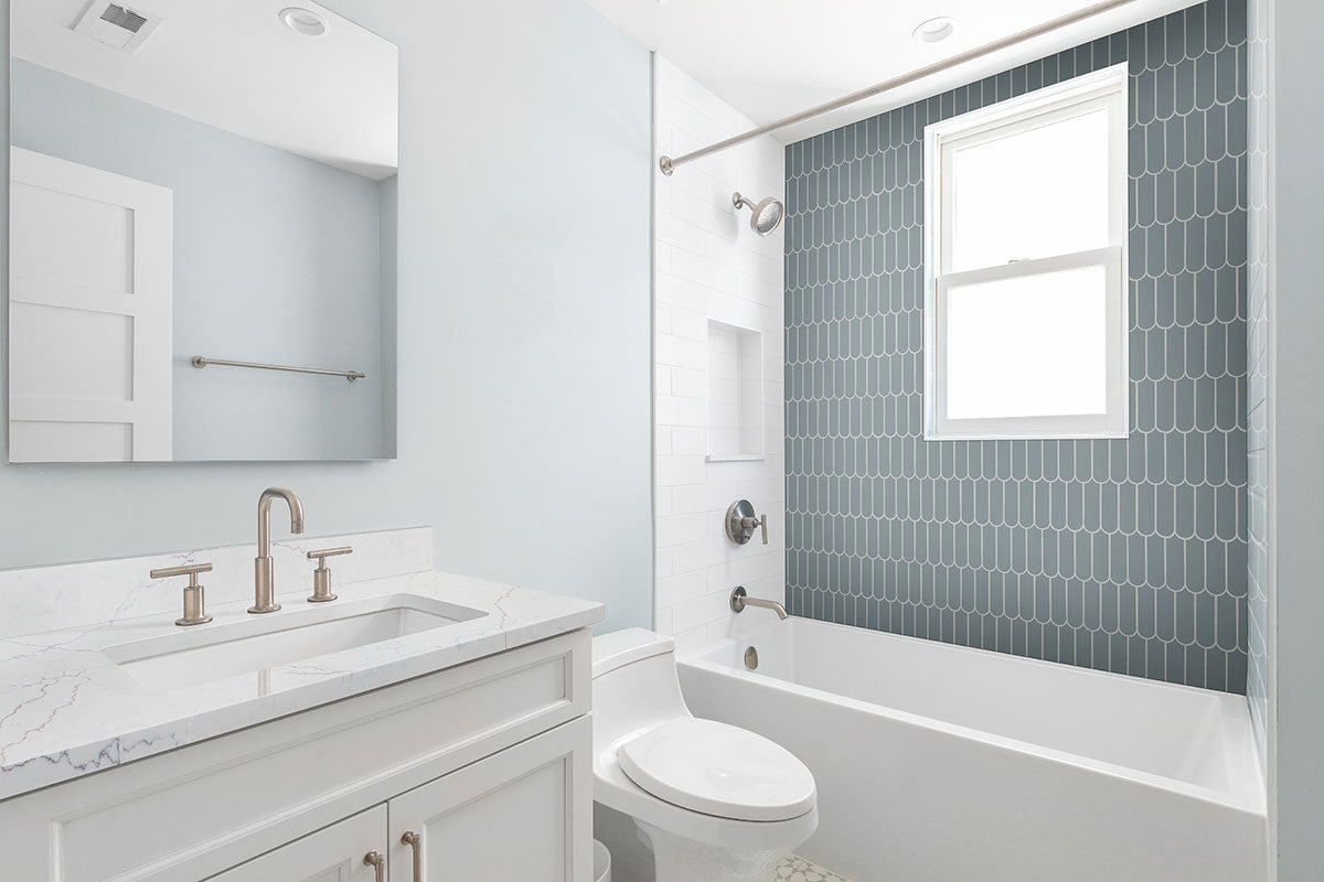 MSI Cielo Azul Scallop Glossy Porcelain mosaic (SMOT-PT-CIEAZU-SCAG) – MSI room scene (bathroom)