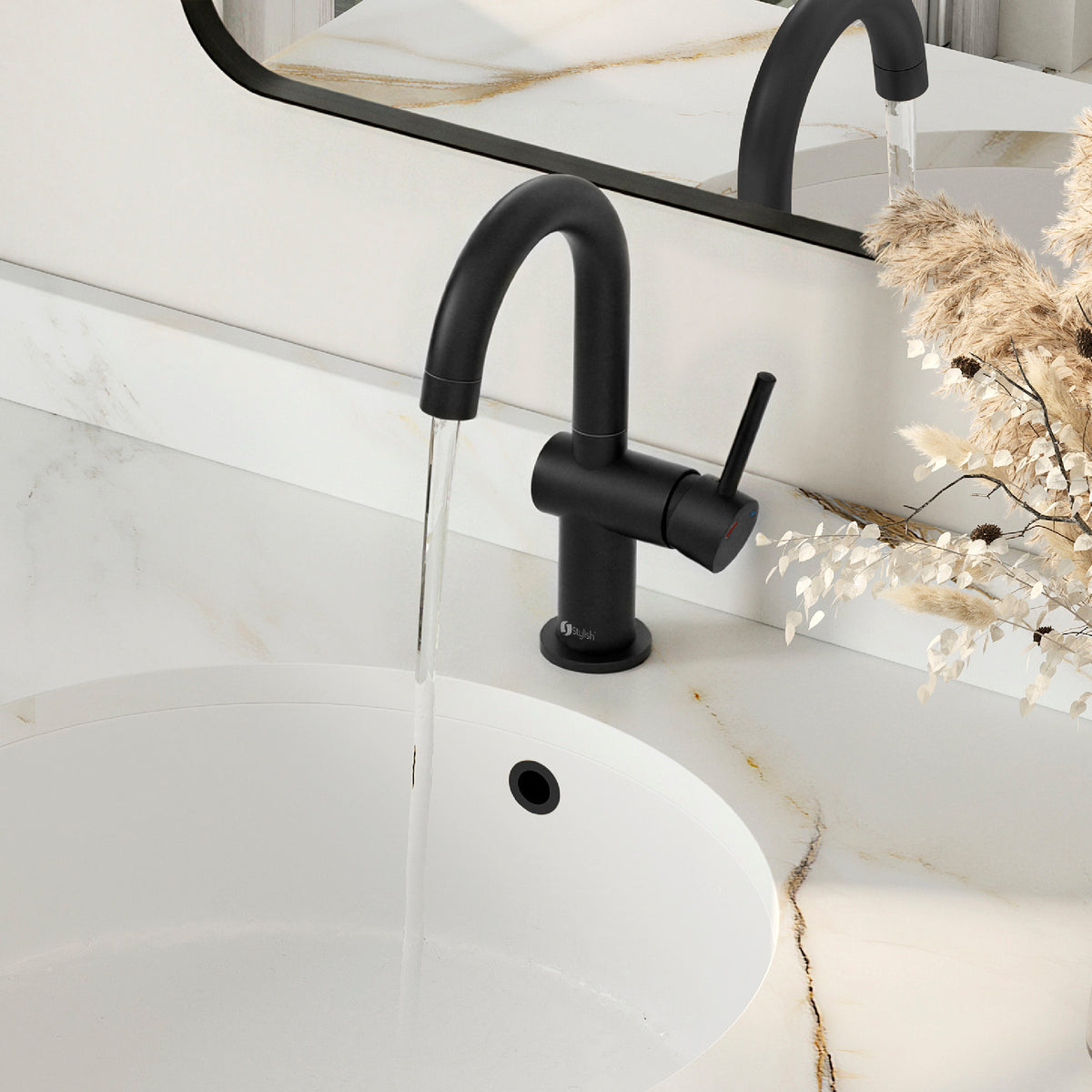 Stylish Alida Bathroom Faucet Single Handle Matte Black B-113N