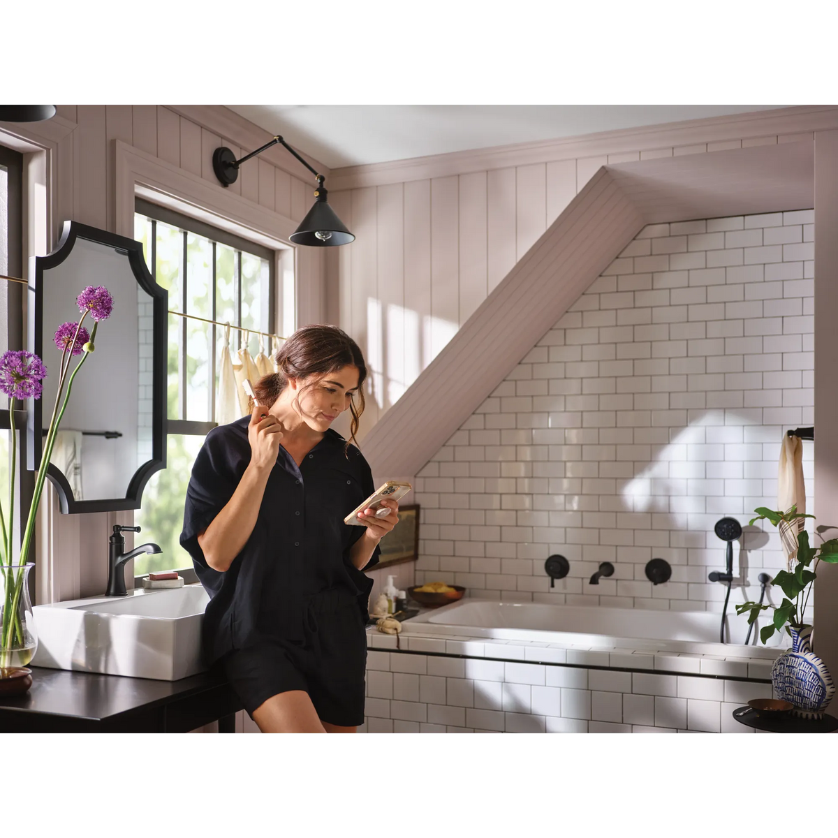Moen Eco-Performance Handheld Shower 3636EP in Matte Black (3636EPBL) - view 8