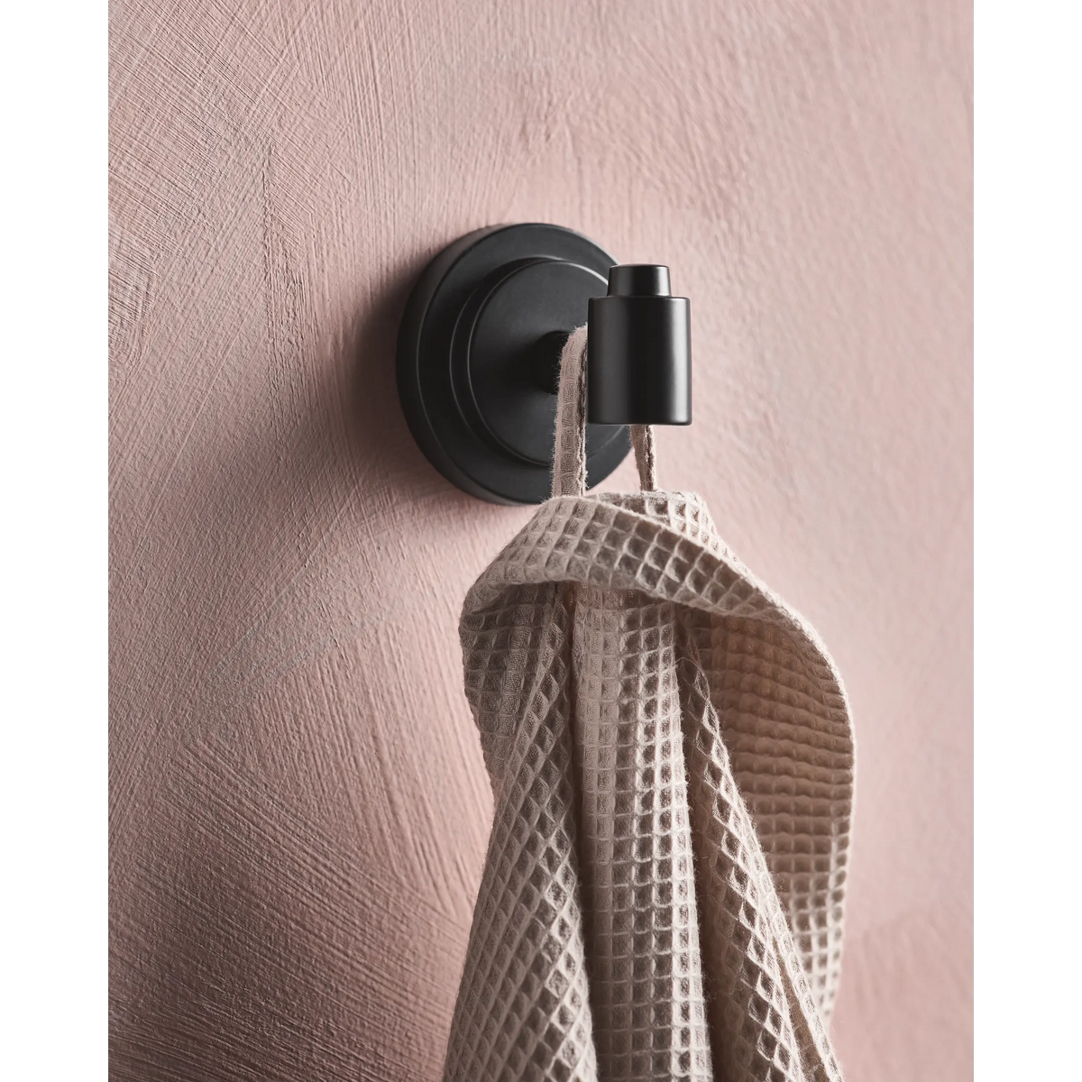 Moen Iso Single Robe Hook DN0703 in Matte Black (DN0703BL) - view 2
