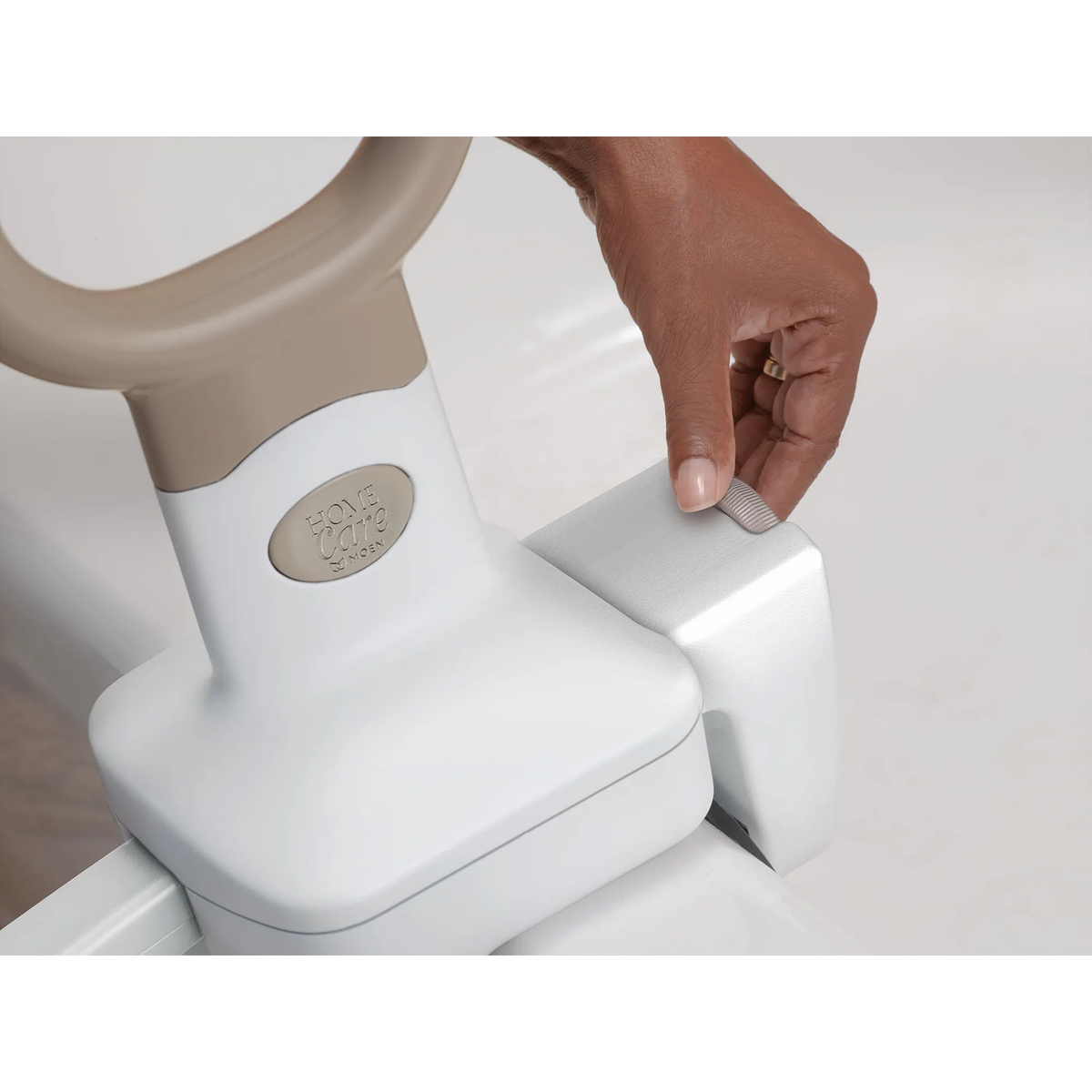 Moen Home Care Tub Grip DN7175 in Glacier (DN7175) - view 3