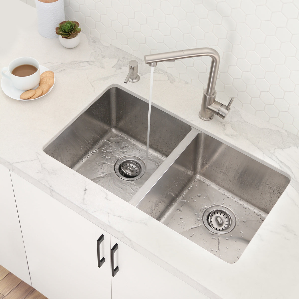 Stylish 3.5" Stainless Steel Kitchen Sink Strainer with Removable Basket Strainer Assembly ST05
