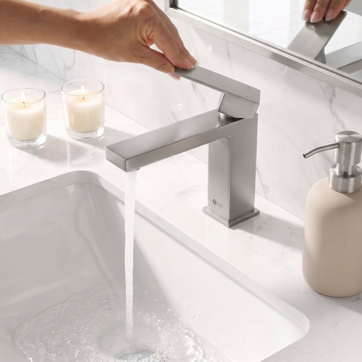 Stylish Ava Single Handle Bathroom Faucet B-112B