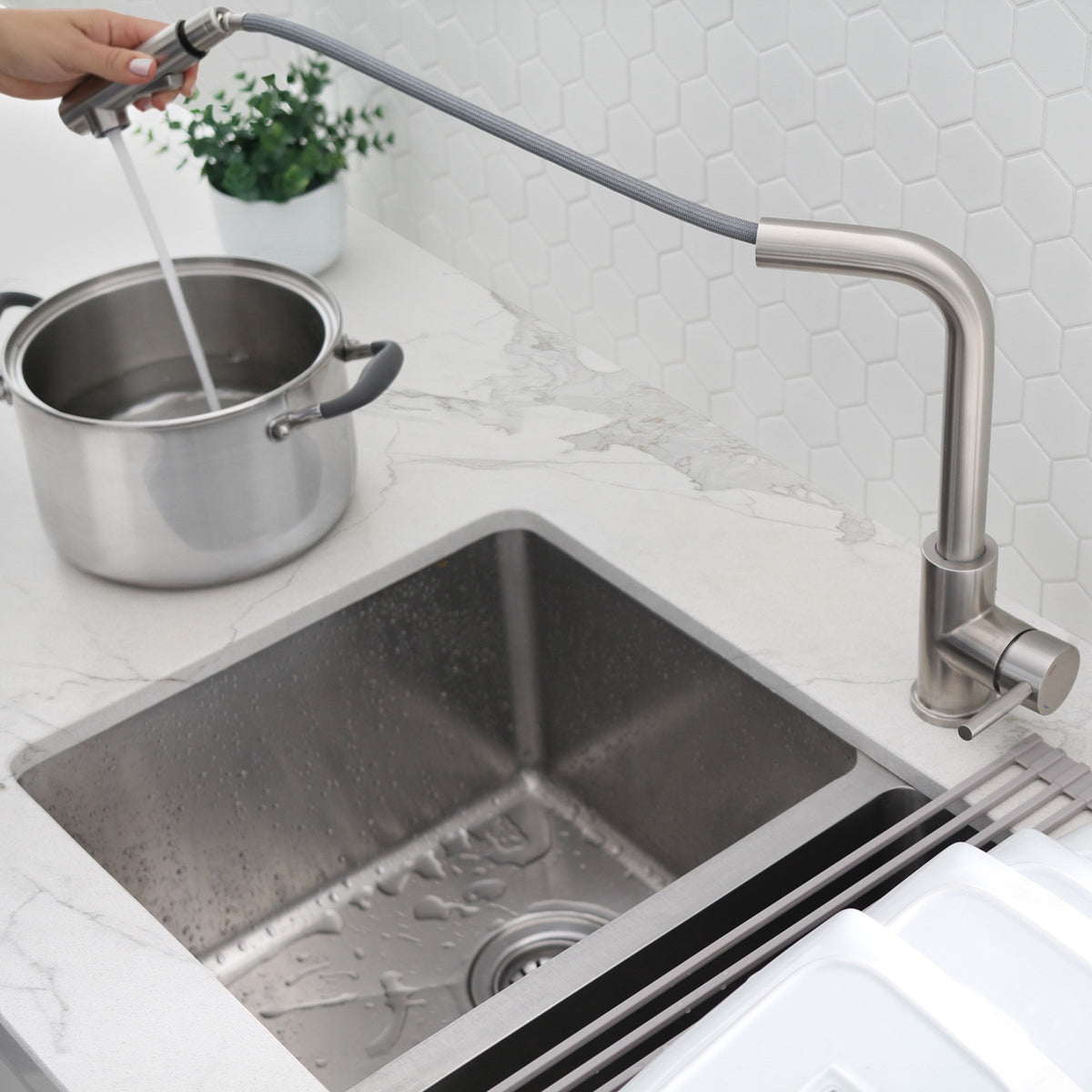 Stylish 61" Gray Nylon Replacement Hose for Pull Down Kitchen Faucets H-22