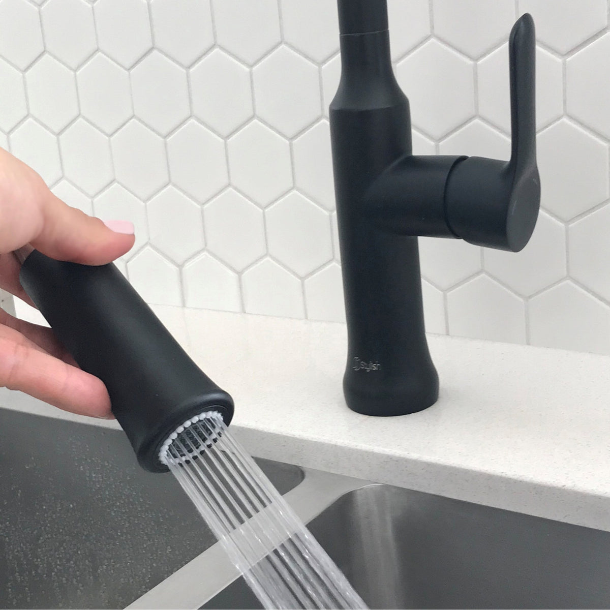 Stylish Single Handle Pull Down Kitchen Faucet Matte Black K-137N