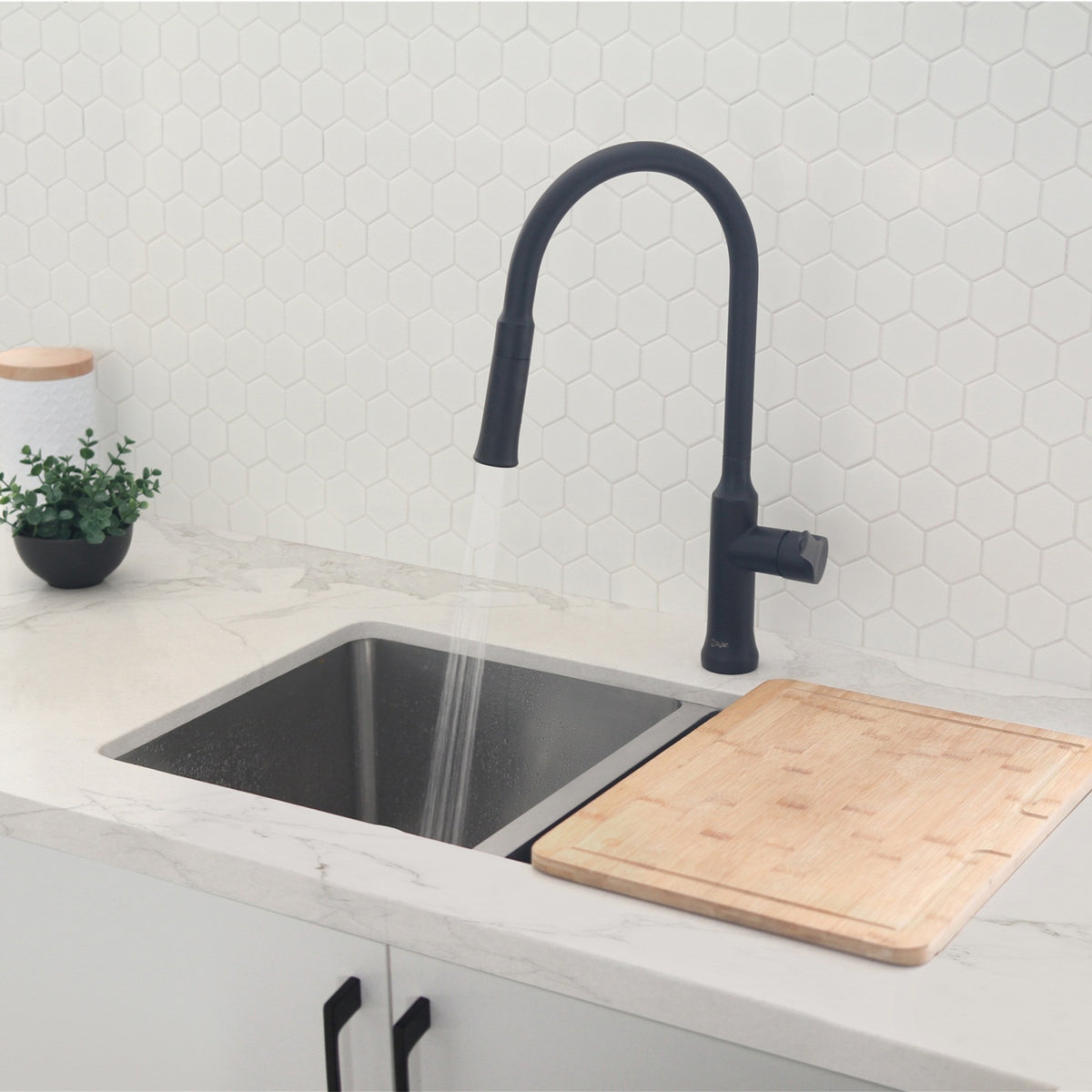 Stylish Single Handle Pull Down Kitchen Faucet Matte Black K-137N