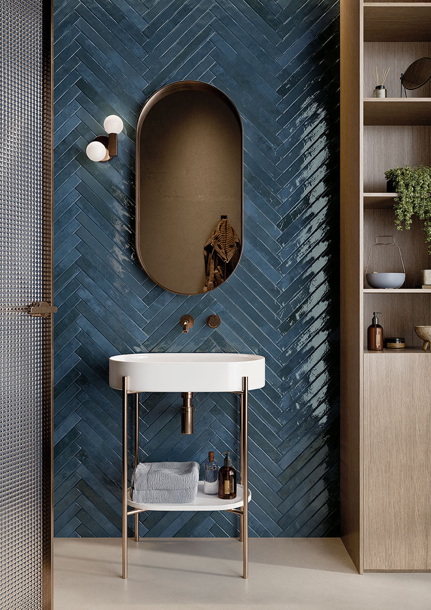 MSI Hale Navy 2 x 18 Glossy Porcelain tile (NFLAHALNAV2X18G) – MSI room scene (bathroom)