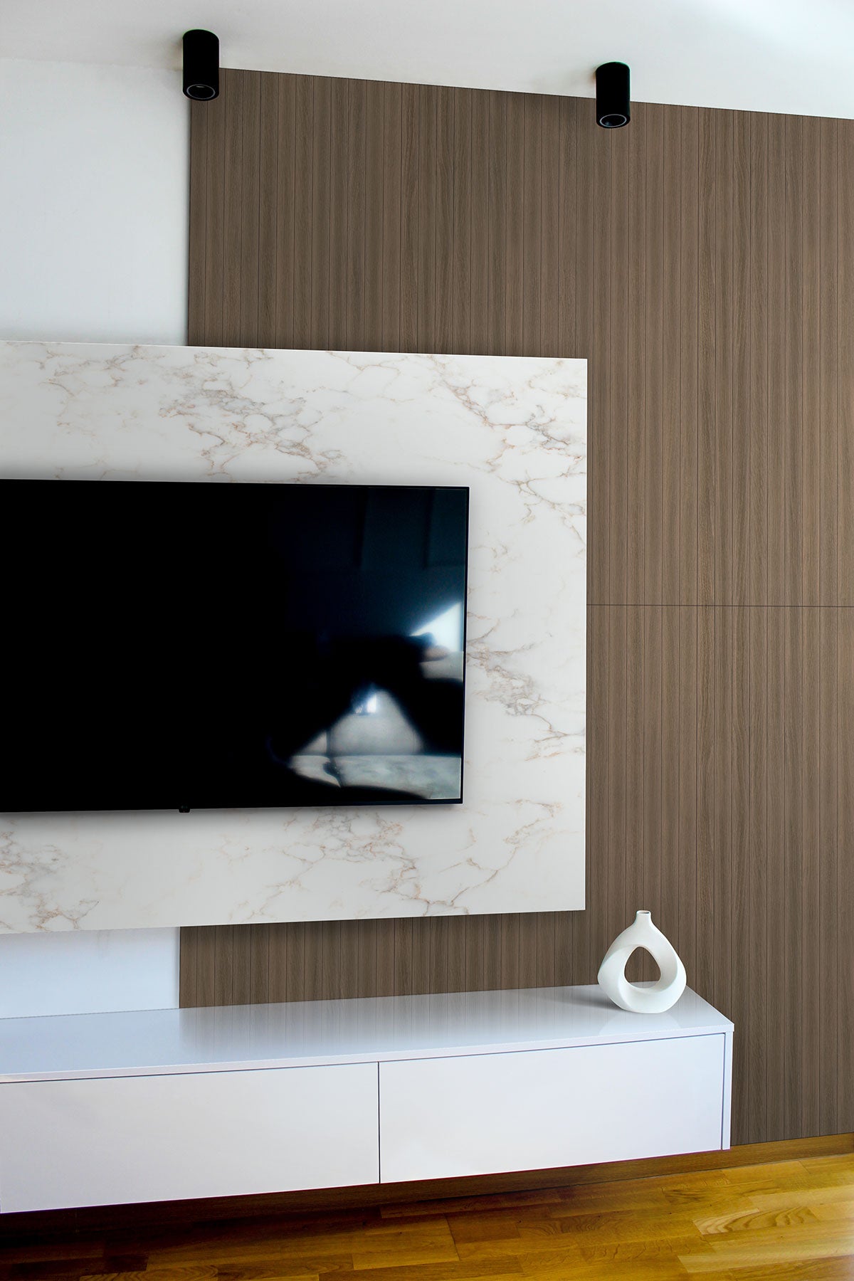 MSI Urbanslat Flute Umber 16 x 48 Matte Ceramic tile (NURBSLAUMB1648) – MSI room scene (living room)
