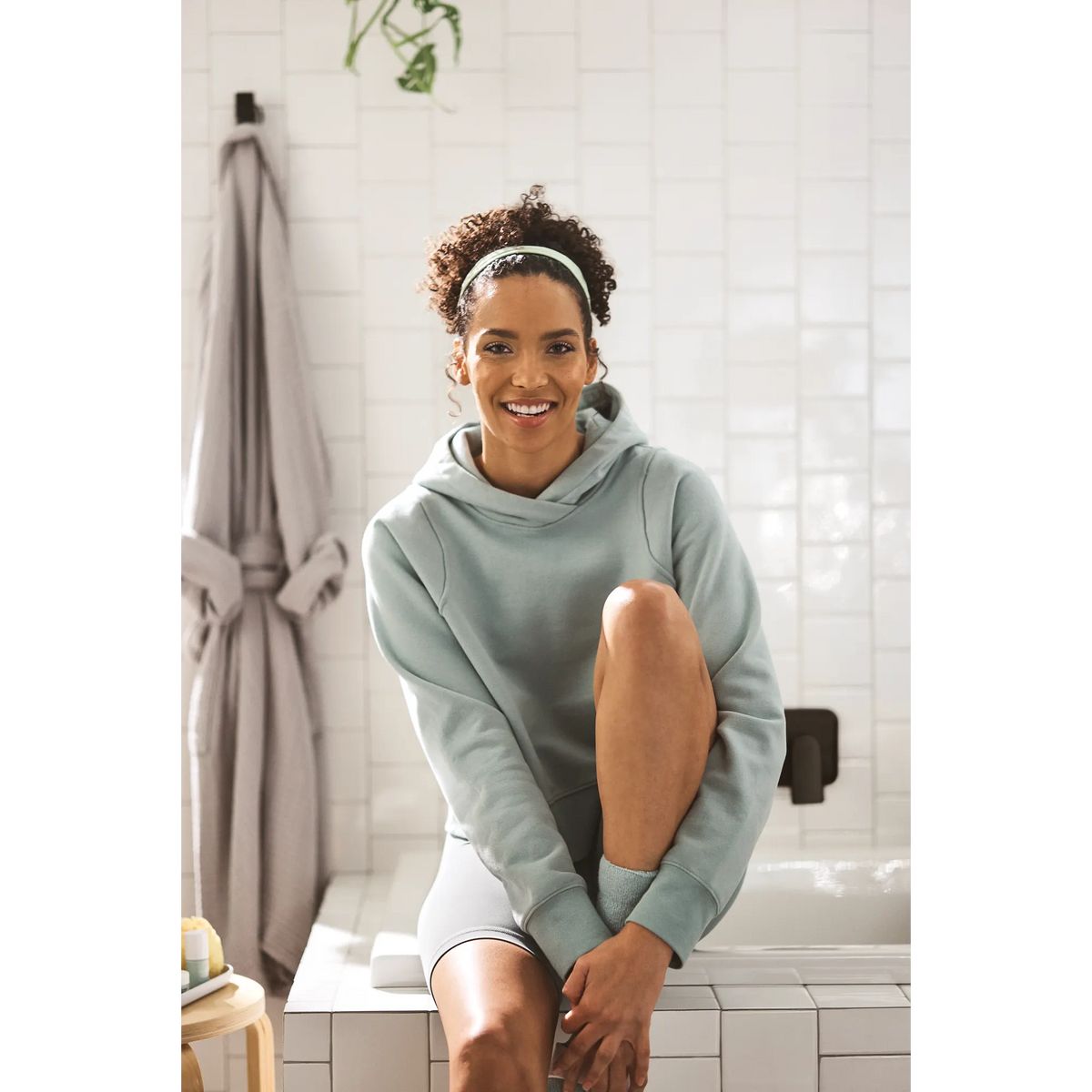 Moen Genta LX Single Robe Hook BH3803 in Matte Black (BH3803BL) - view 9