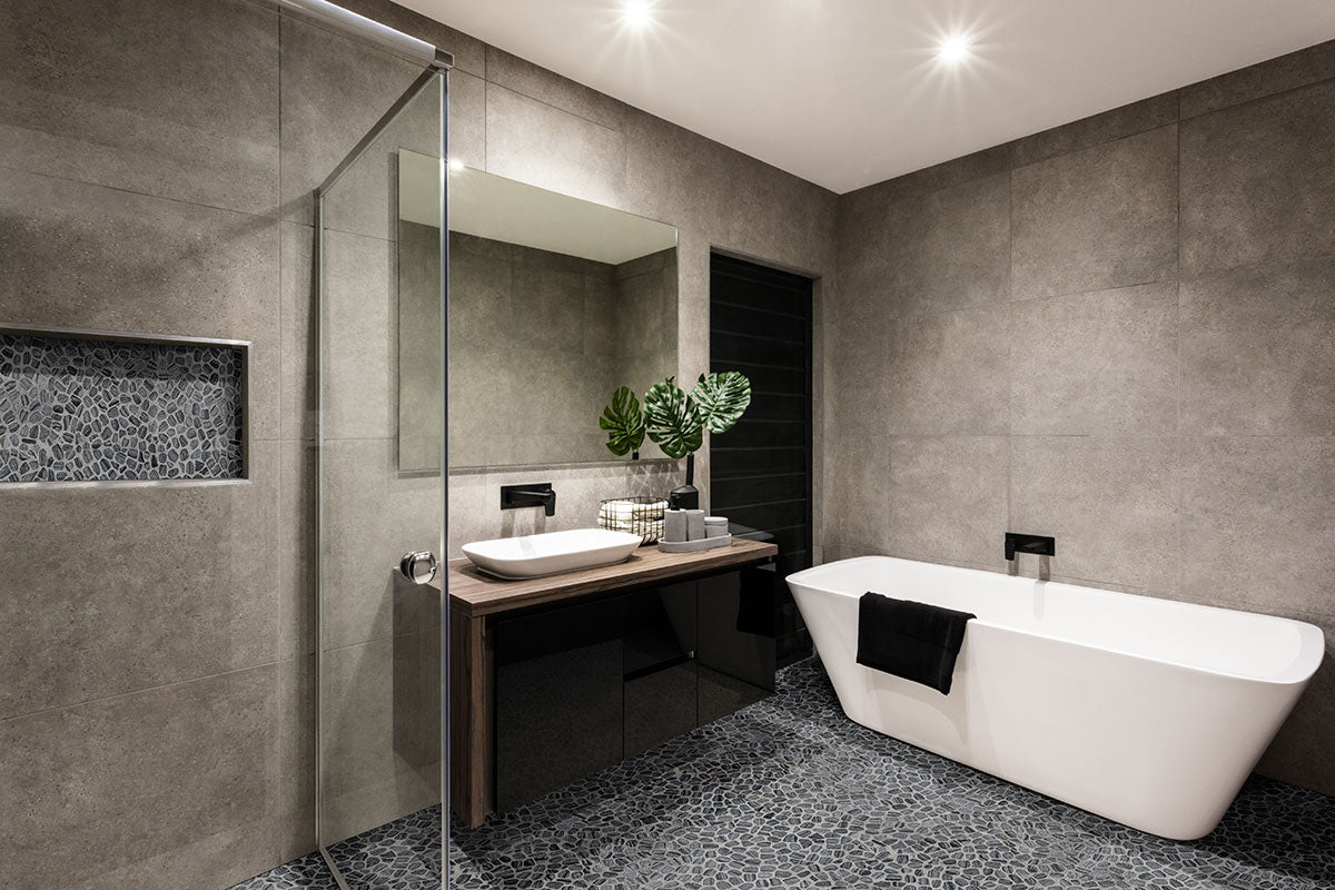 MSI Henley Pebble Tumbled Marble mosaic (SMOT-PEB-HENT) – MSI room scene