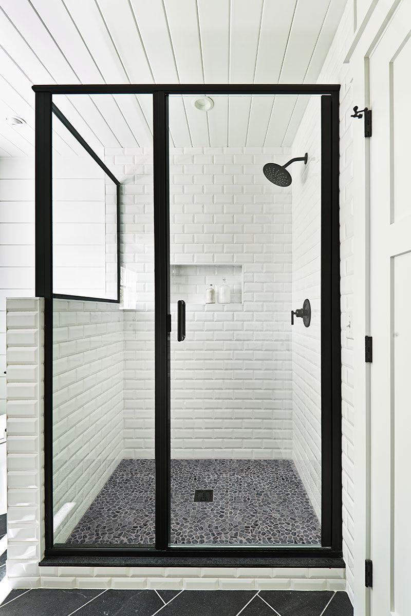 MSI Henley Pebble Tumbled Marble mosaic (SMOT-PEB-HENT) – MSI room scene