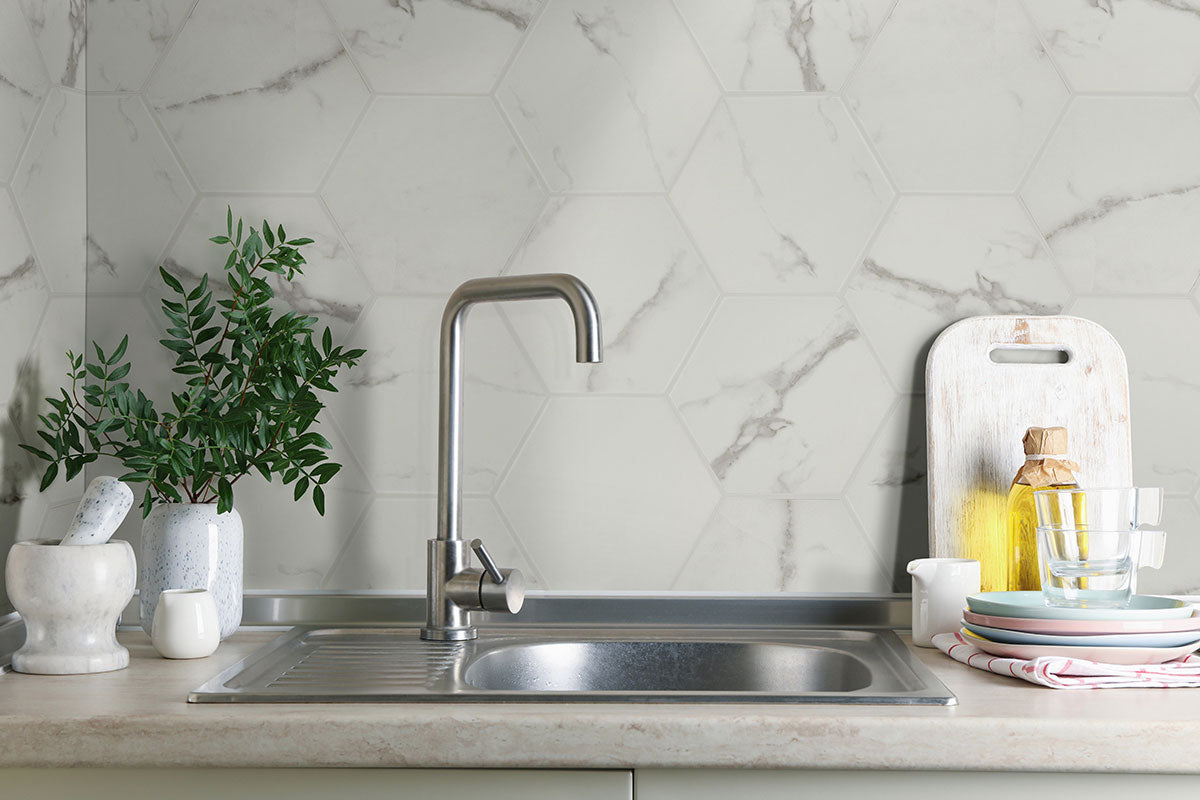 MSI Hexley Marbelolo 9 x 10.5 Matte Porcelain tile (NHEXMAR9X10.5HEX) – MSI room scene