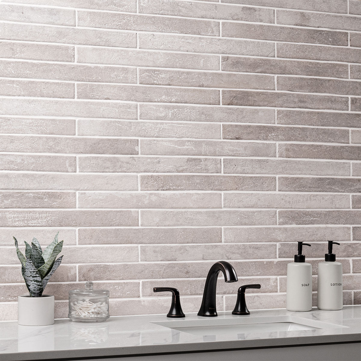 MSI Brickstone Ivory Brick 2 x 18 Matte Porcelain tile (NCAPIVOBRI2X18) – MSI room scene