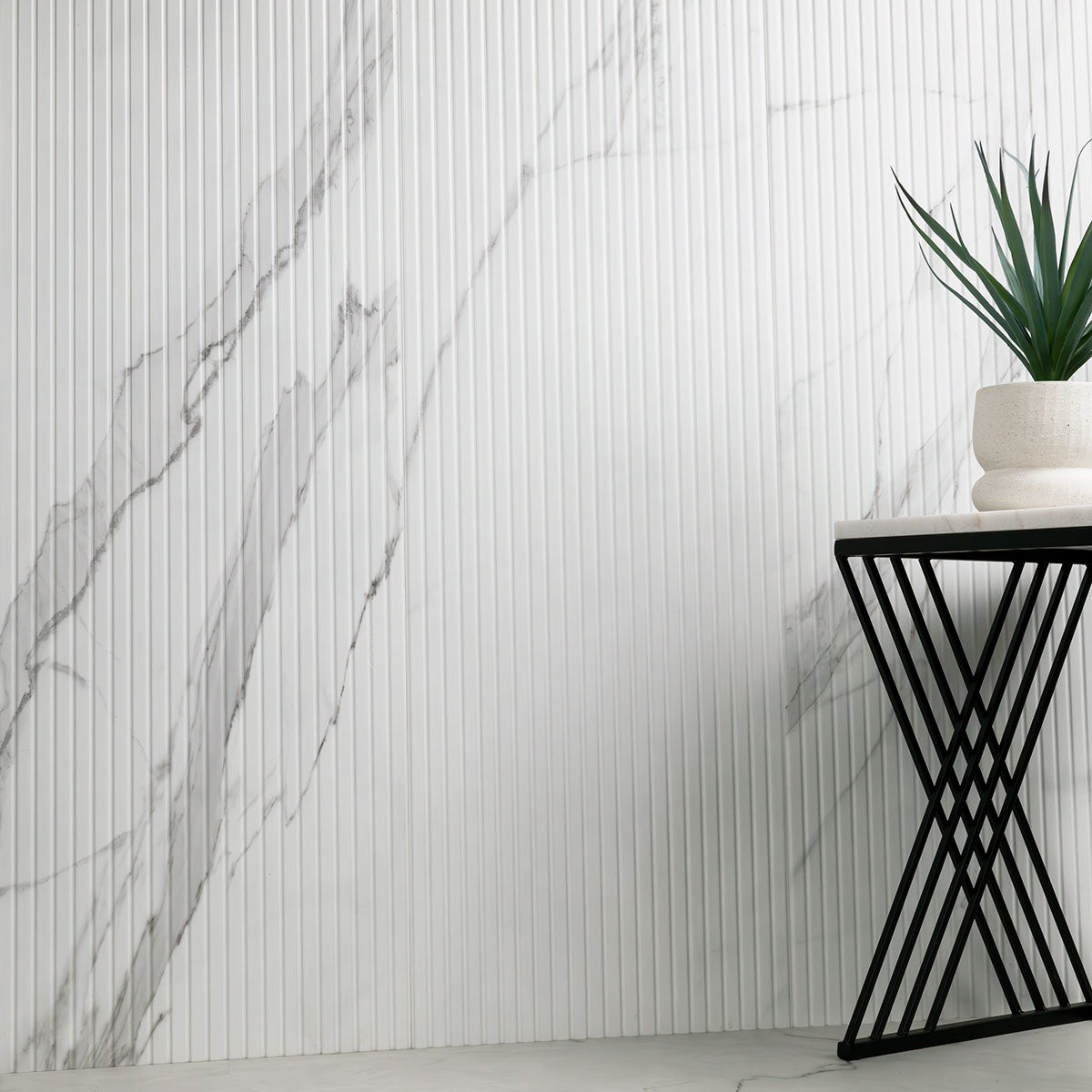 MSI Urbanslat Marmi Grey 16 x 48 Satin Ceramic tile (NURBSLAMARGRE1648) – MSI room scene
