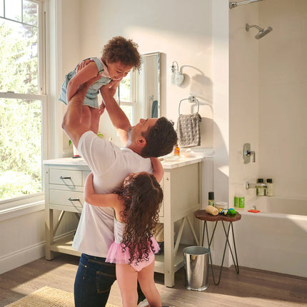 American Standard Townsend 1.75gpm/6.6 L/min Tub and Shower Trim Kit With Water-Saving Showerhead, Double Ceramic Pressure Balance Cartridge With Lever Handle TU353508.002 - Plumbing Market