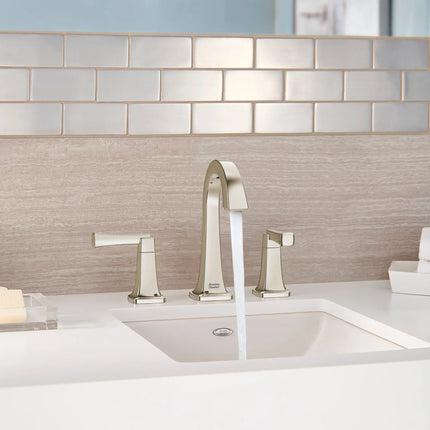 American Standard Townsend 8-Inch Widespread 2-Handle Bathroom Faucet 1.2 gpm/4.5 L/min With Lever Handles 7353801.013 - Plumbing Market