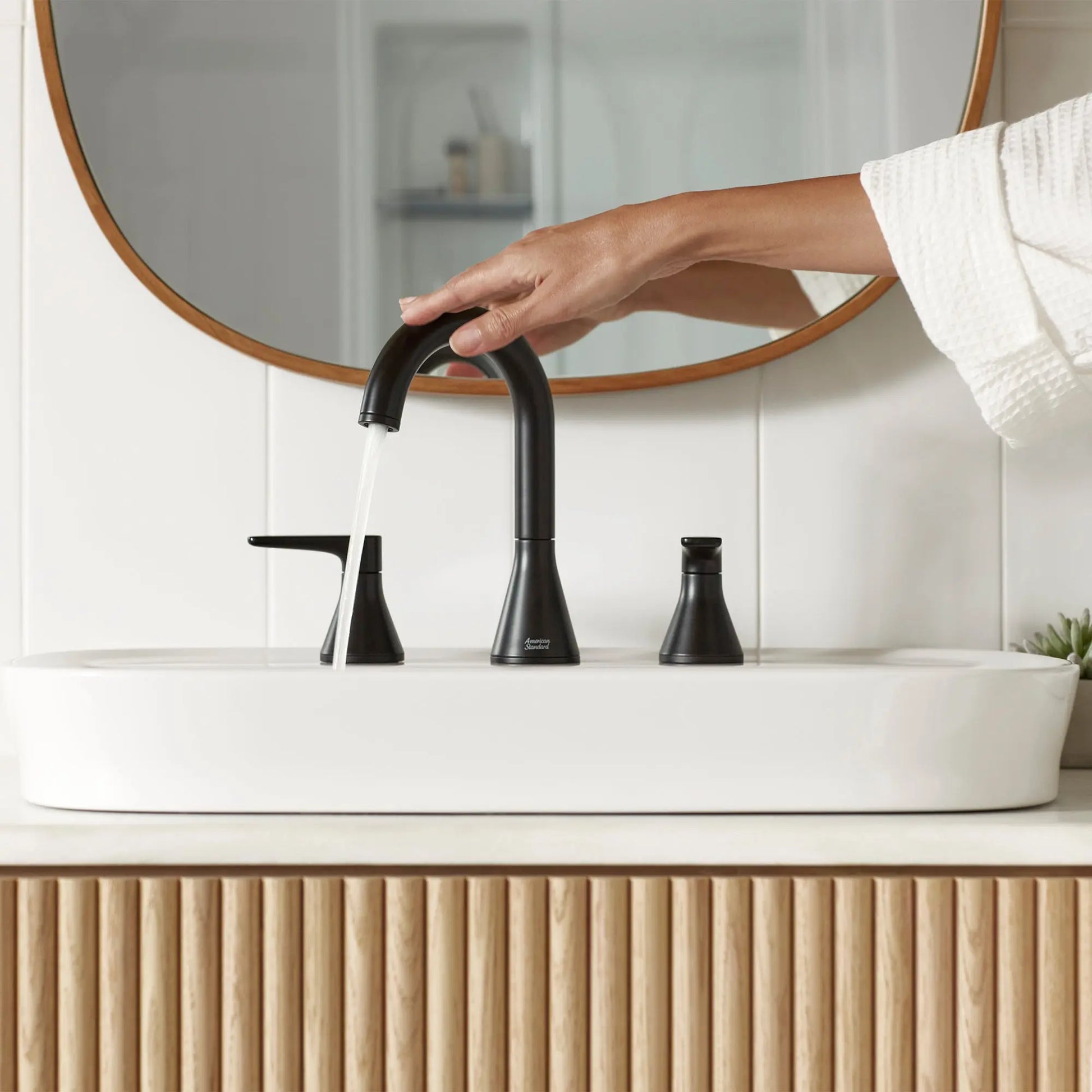 American Standard Millennial 8" Widespread 1.2 gpm/4.5 L/min with Push Drain 7061801.243 - Plumbing Market