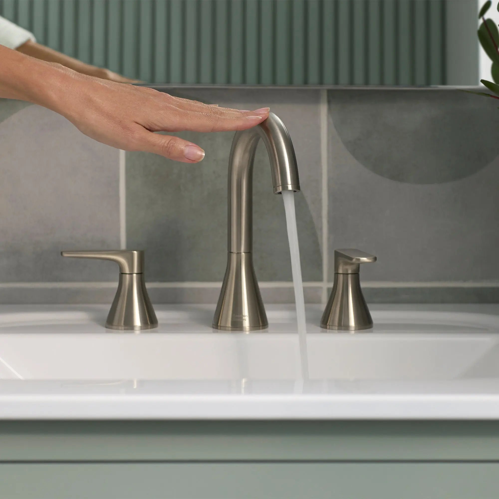 American Standard Millennial 8" Widespread 1.2 gpm/4.5 L/min with Push Drain 7061801.295 - Plumbing Market