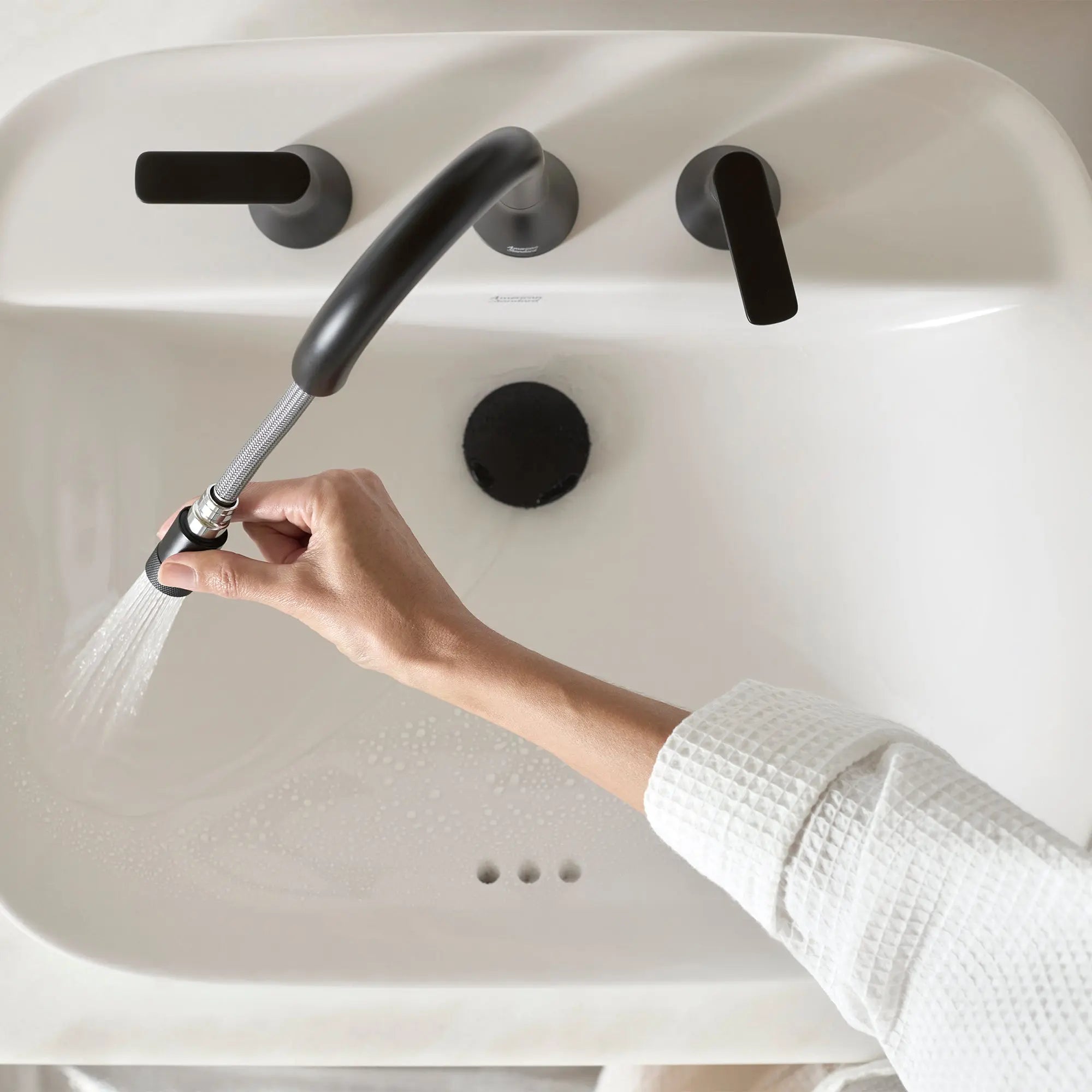 American Standard Millennial 8" Widespread Pull-Out 1.2 gpm/4.5 L/min with Push Drain 7061821.243 - Plumbing Market