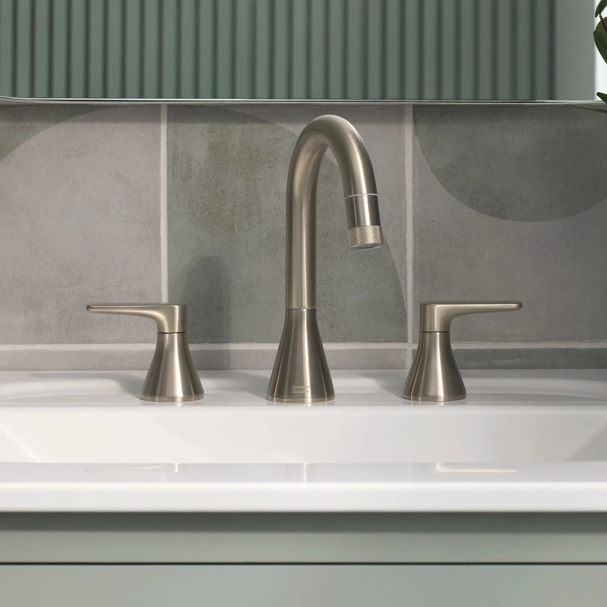 American Standard Millennial 8" Widespread Pull-Out 1.2 gpm/4.5 L/min with Push Drain 7061821.295 - Plumbing Market