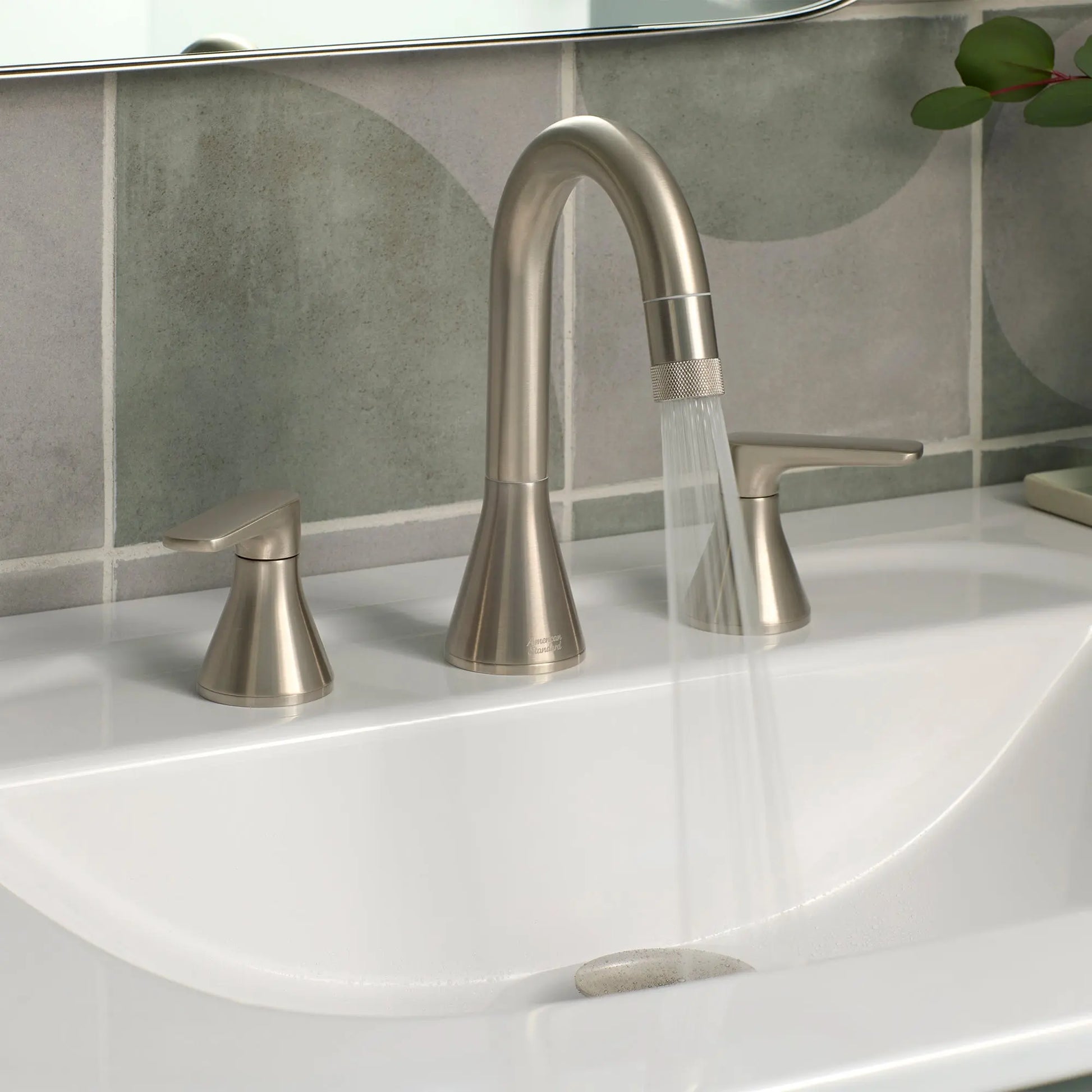 American Standard Millennial 8" Widespread Pull-Out 1.2 gpm/4.5 L/min with Push Drain 7061821.295 - Plumbing Market