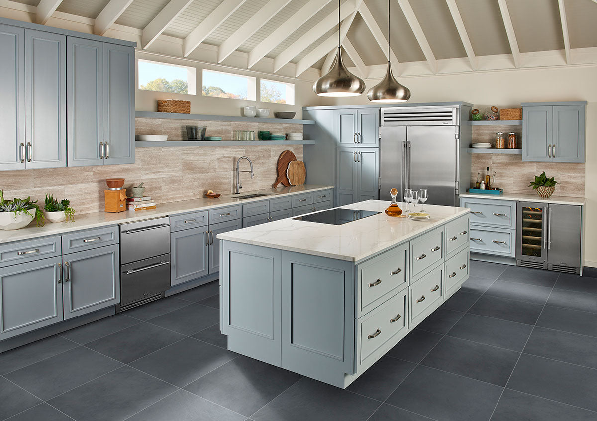 MSI Montauk Blue 12 x 12 Gauged Slate tile (SMONBLU1212G) – MSI room scene