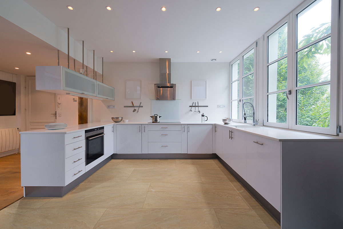 MSI Aria Oro 2 x 4 Polished Porcelain mosaic (NARIORO2X4P) – MSI room scene