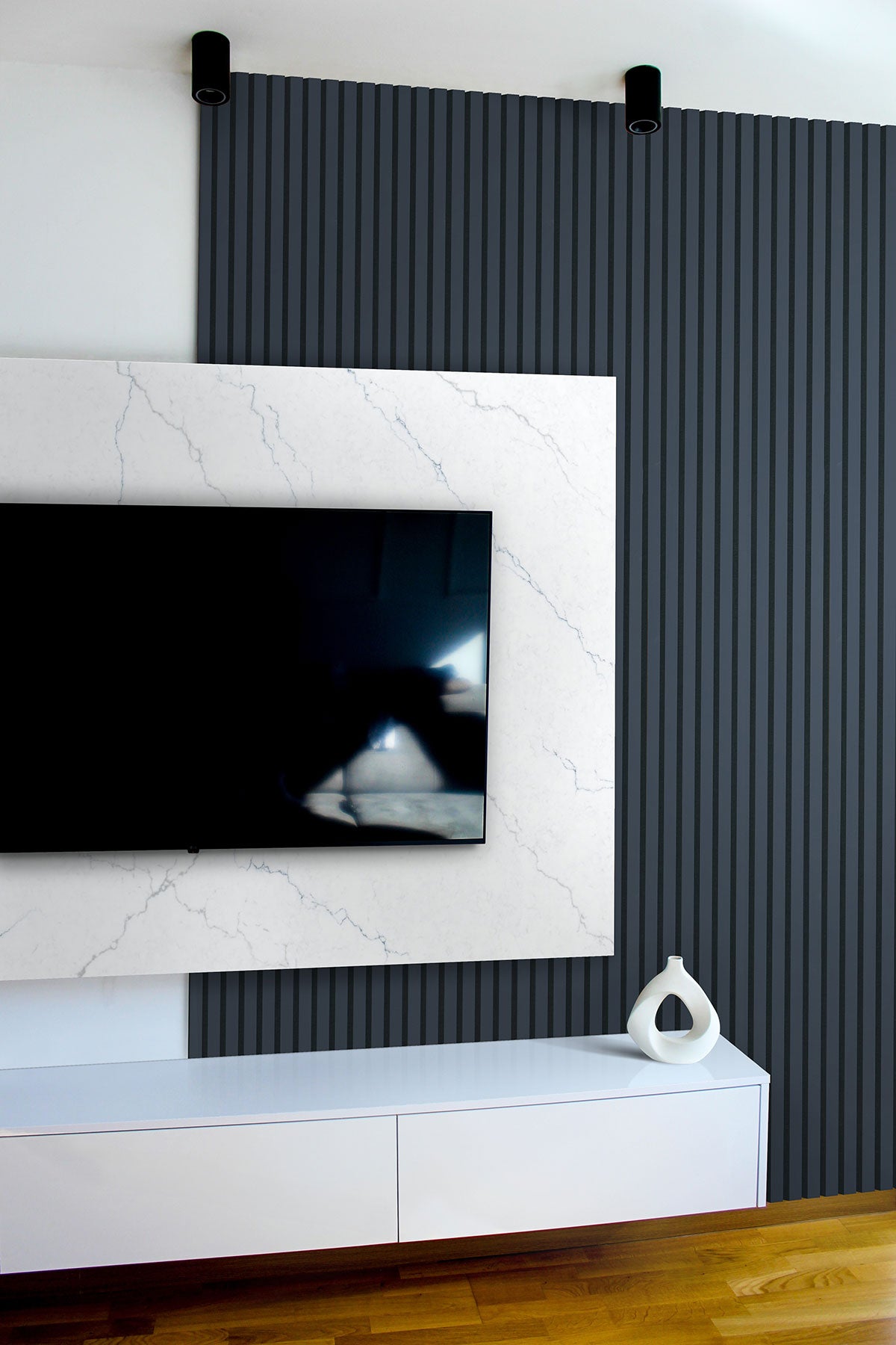 MSI Navy 9.5 x 94.5 MDF slat panel (WPNL-ACWFLTNAV9.5x94.5) – MSI room scene (living room)